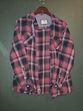 Legendary Whitetails Red & Black Plaid Flannel Shirt
